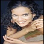 Anoushka sur yala.fm